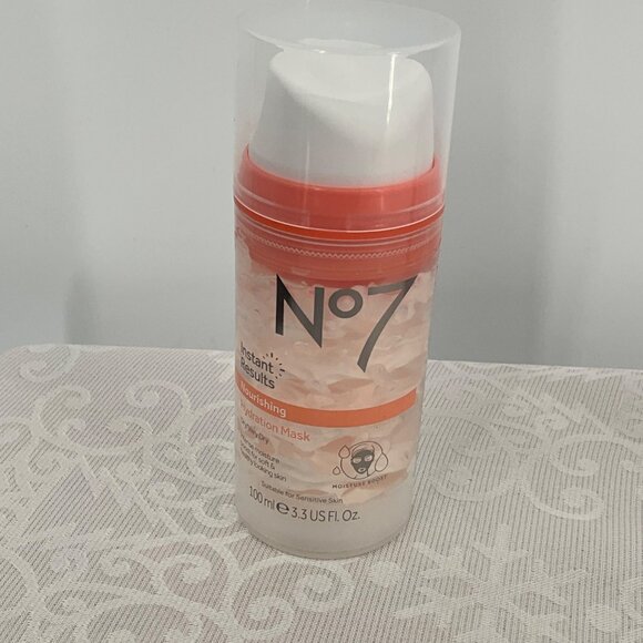 No7 Restore & Renew Dual Action Cleansing Lotion & Instant Results Nourishing Hy - Picture 3 of 9